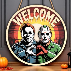 Halloween Door Hanger | Horror Couple Welcome Sign | Killer Friends Heart Hands Decor | Spooky Wall Gift for Halloween Lovers